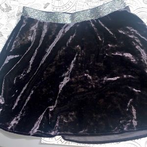 Arizona skirt with attached shorts .